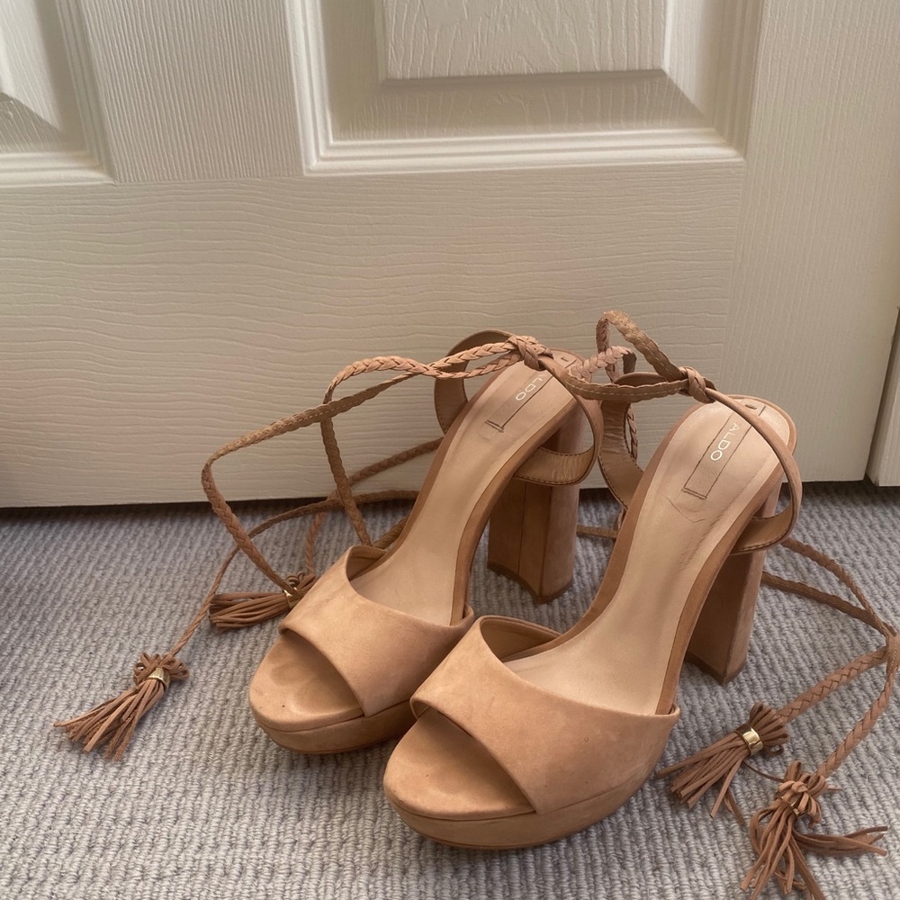 Aldo Ankle Tie Tassel Heel size 7